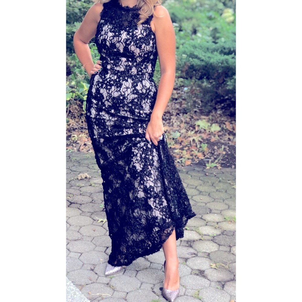 JS COLLECTIONS WOMENS LACE SLEEVELESS FORMAL DRESS